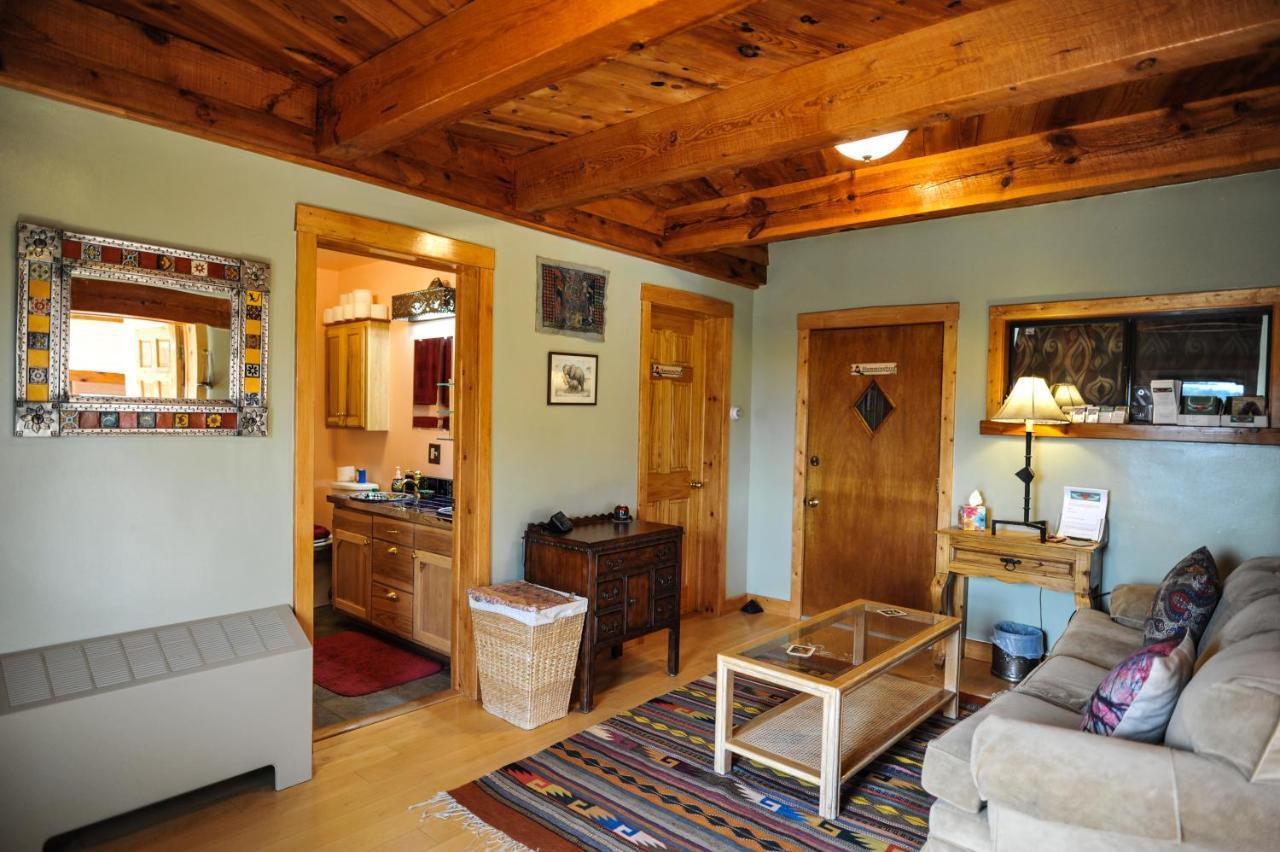 Heart And Wings Retreat Center Apartment Silver City Exterior photo